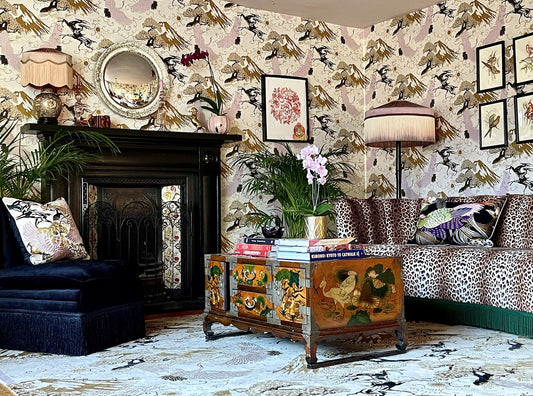Immerse yourself in the revitalising effect of wallpaper