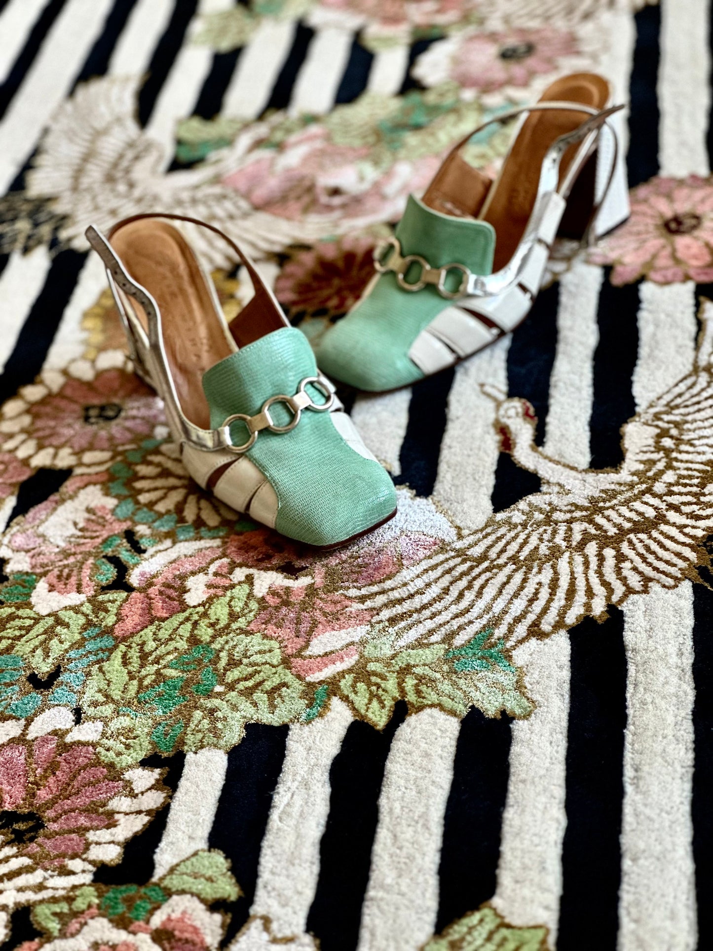 Kimono Noir - Hand Tufted Runner