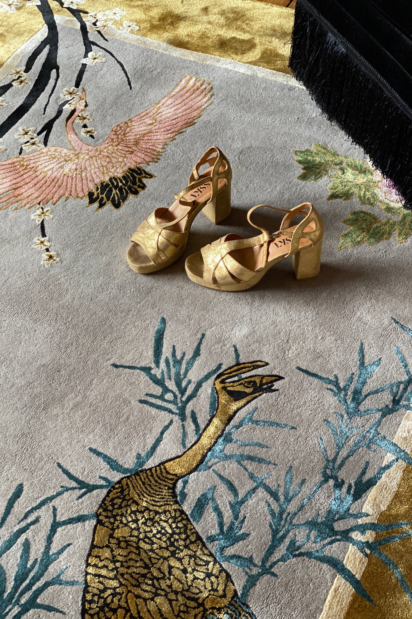 Chinese Garden of Virtue - Hand Tufted Rug - Sample