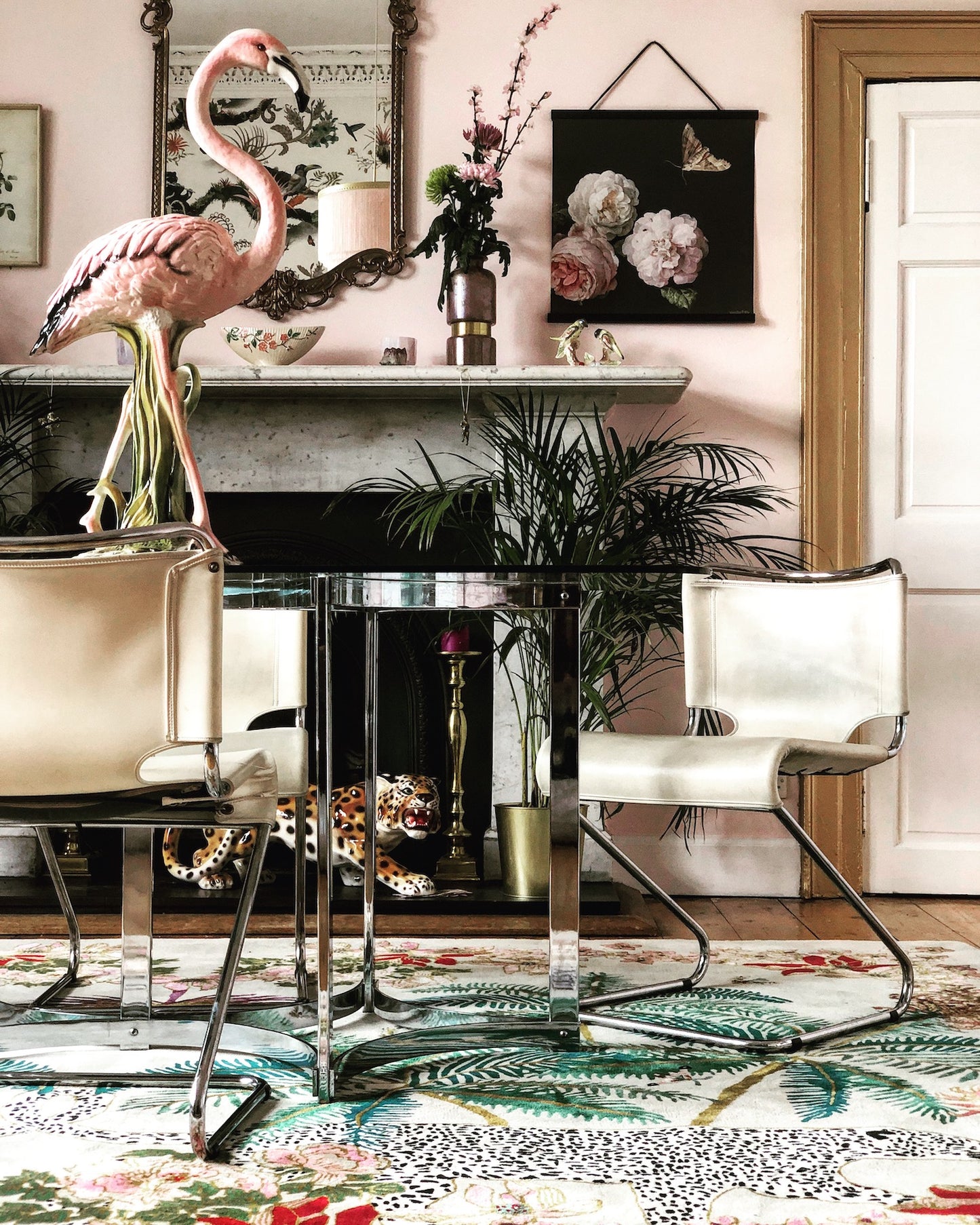 Leopard Palms Light - Hand Tufted Rug