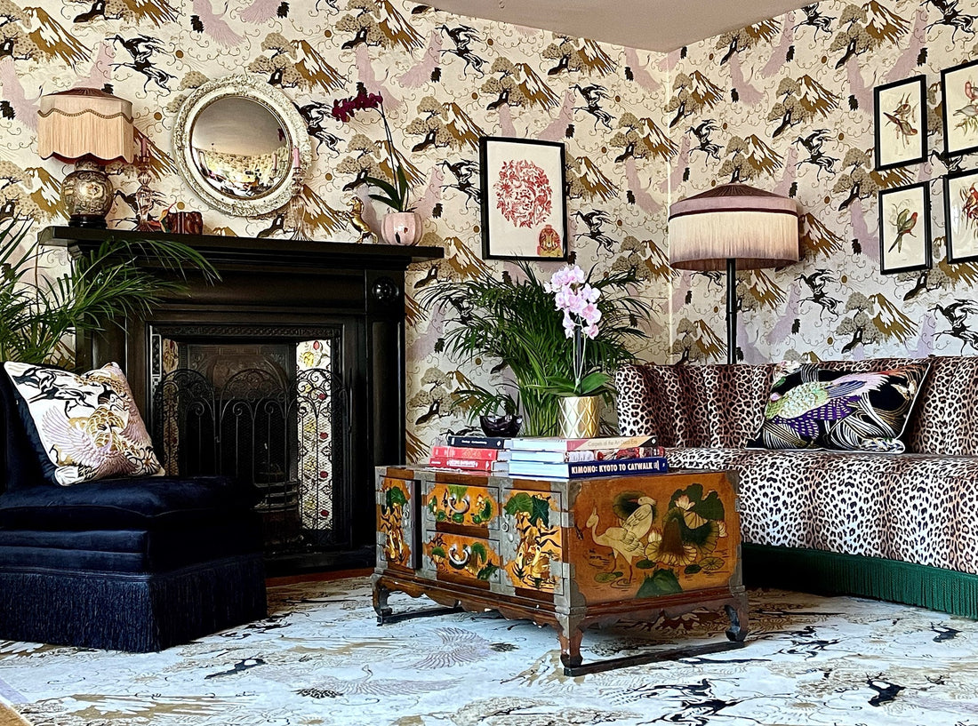 Immerse yourself in the revitalising effect of wallpaper