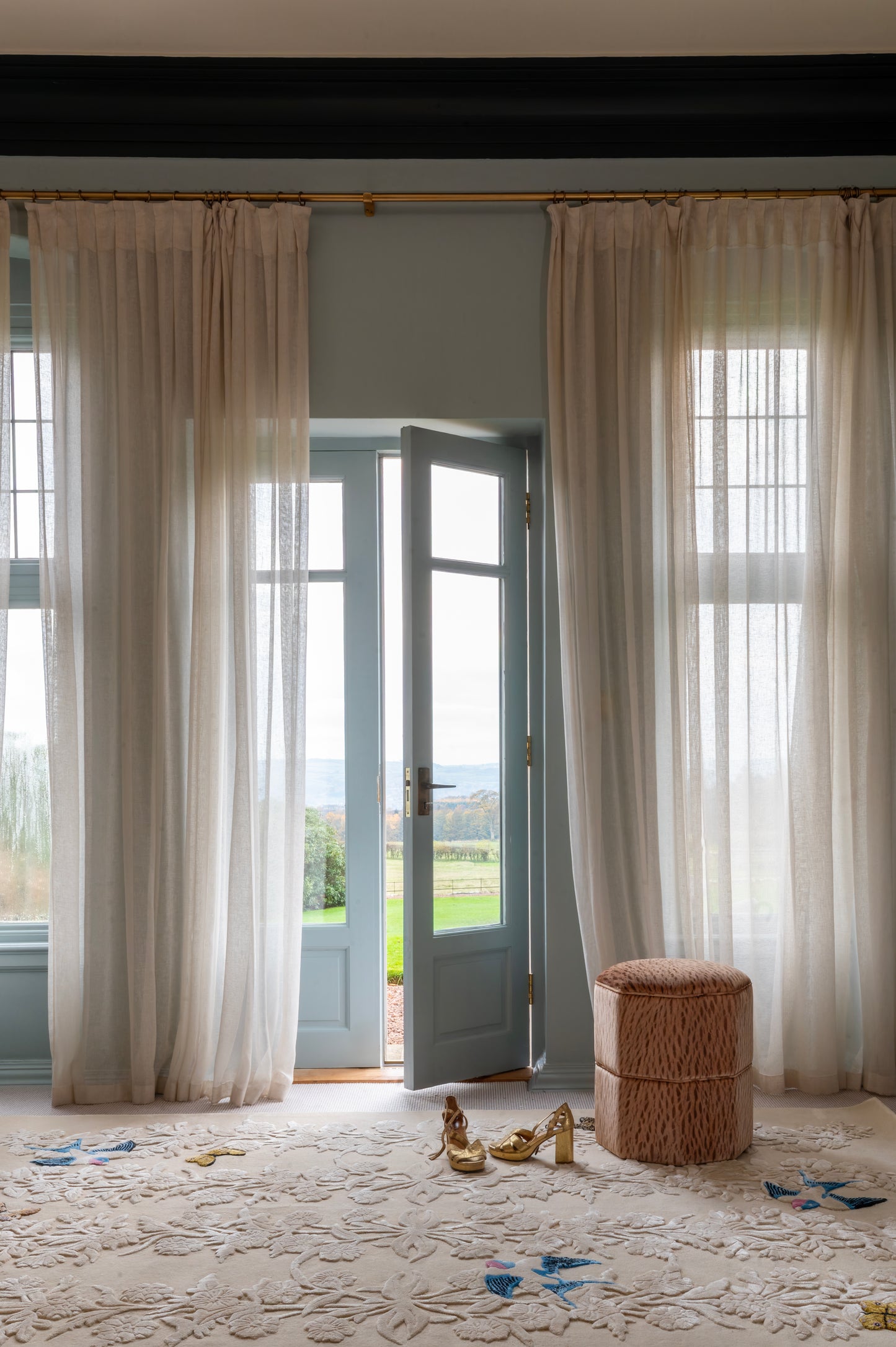 Mumtaz Mahal - Hand Tufted Rug