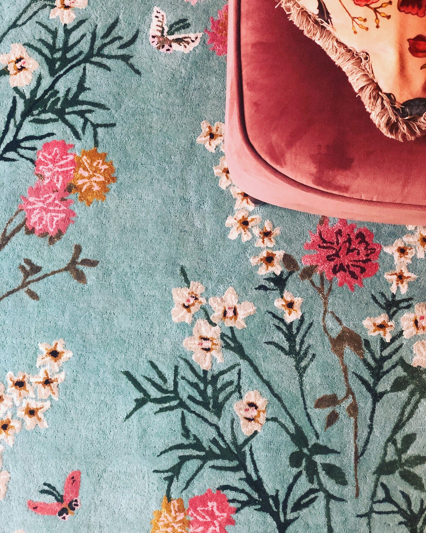 Flowers of Virtue Opal Blue - Hand Tufted Rug